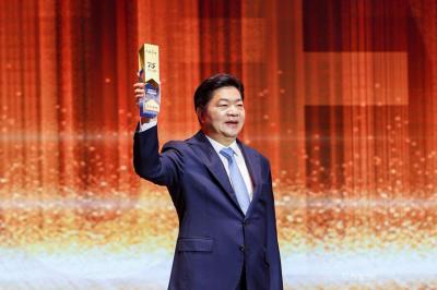 左右家居荣誉-荣耀时刻丨左右家居荣膺2024《大国品牌》国牌盛典年度品牌，以匠心精神再创辉煌！【图1】