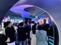 家具企业万兴科技文化:万兴展馆获湖南省社会科学普及“十佳案例”

5月15日，2025年湖南省社会科学普及主题活动周正式启幕。
作为湖南省“文化+科技”融合发展的标杆企业，AIGC软件A股上市公司万兴科技（300624.SZ）凭借《万兴未来创意科技馆》项目荣登“2025年湖南省社会科学普及十佳案例”榜单，并受邀在主题周上进行介绍，引发行业高度关注。【图3】