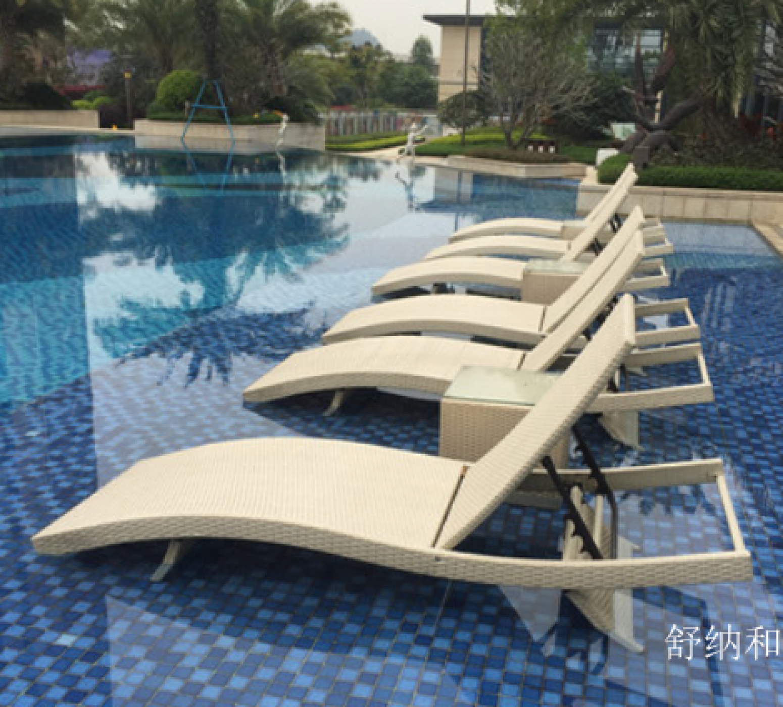 舒纳和户外家具产品《户外沙滩椅泳池躺椅》【图1】