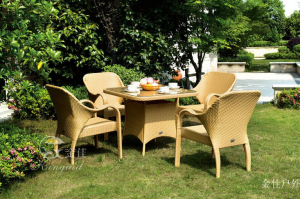 金佳户外户外家具产品《暖黄编藤户外桌椅》议价