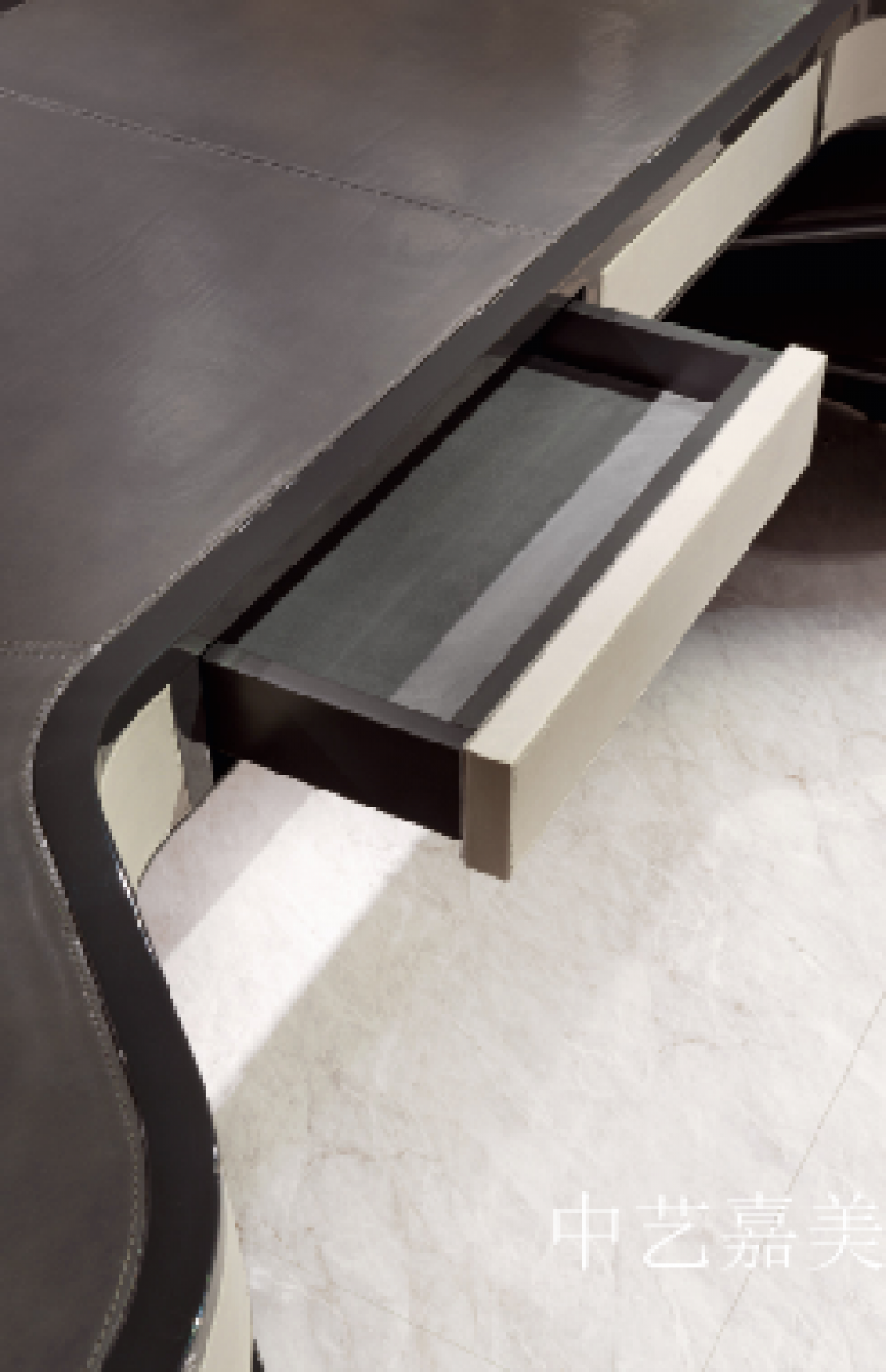 中艺嘉美办公家具产品《豪华总裁办公桌》【图2】