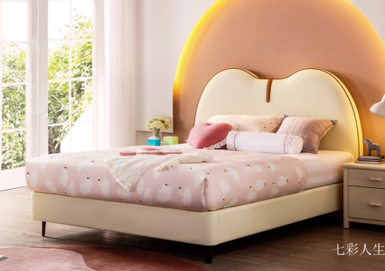 七彩人生儿童家具产品《简约皮质软包床》【图0】