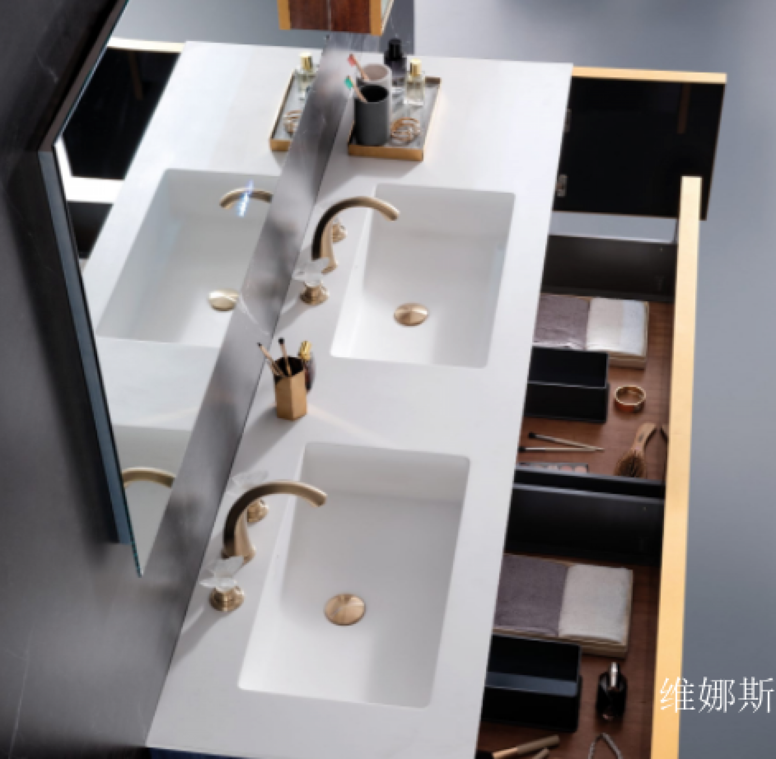 维娜斯厨卫家具产品《双盆轻奢浴室柜》【图1】