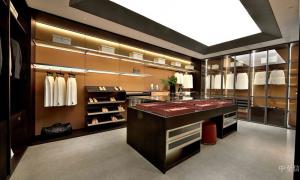 中至信客卧家具产品《暖棕玻璃台高端衣帽间》议价