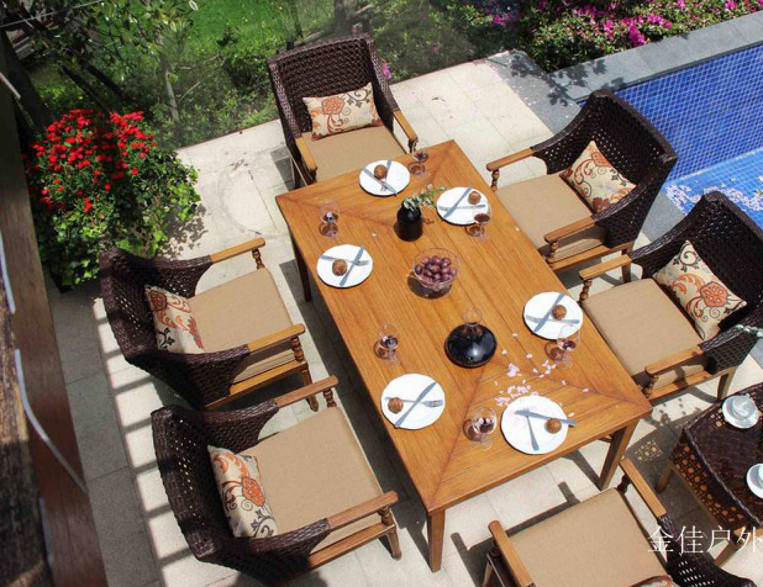金佳户外户外家具产品《编藤实木拼接户外桌椅》【图2】
