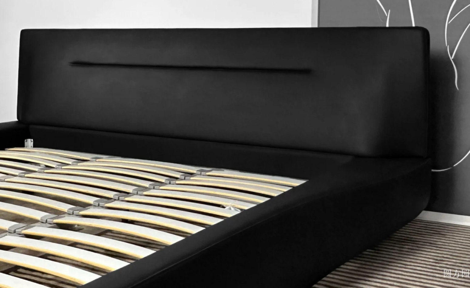 圆方园客卧家具产品《黑白极简床》【图2】