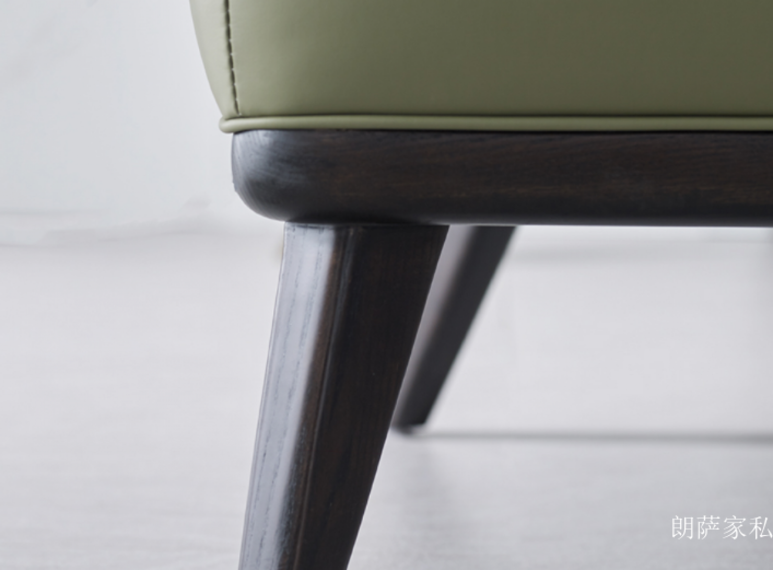 朗萨家私客卧家具产品《橄榄绿雅韵休闲椅》【图0】